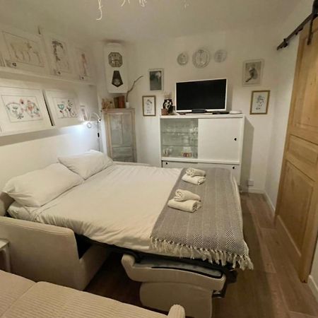 Charming Air-Conditioned One-Bedroom 150M From Cavaliere Beach เลอลาวองดูว์ ภายนอก รูปภาพ
