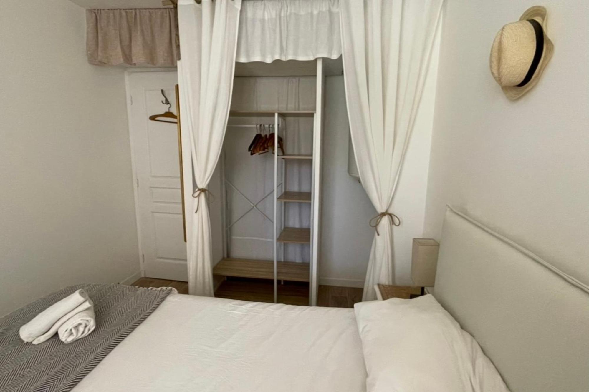 Charming Air-Conditioned One-Bedroom 150M From Cavaliere Beach เลอลาวองดูว์ ภายนอก รูปภาพ